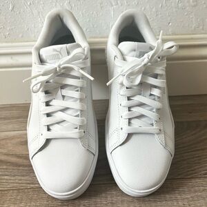 Women's Puma shoes- white
